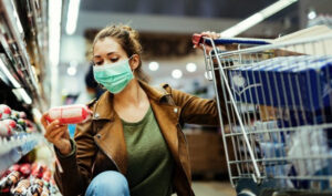 Вызывают рак и слепоту: в каких в продуктах есть опасные Е-добавки