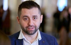 Глава фракции “Слуга народа” заявил о смене нескольких министров