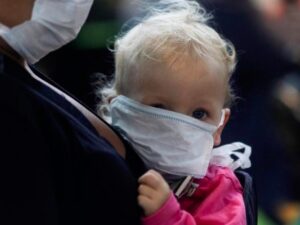 Все больше малышей до года: в Украине коронавирус массово поражает детей