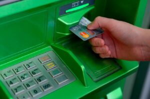 В “ПриватБанке” предупредили о перебоях в работе банка