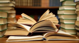 В Украине выберут 30 знаковых книг времен Независимости: как поучаствовать в голосовании