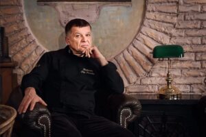 В Харькове в туалете собственного ресторана застрелился предприниматель (Фото)