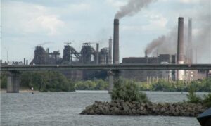 ДМК в Каменском обязали заплатить более 100 млн долл