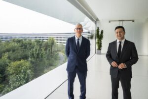 Президент Украины встретился с гендиром Apple