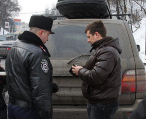 Как не получить штраф за грязные номера на автомобиле