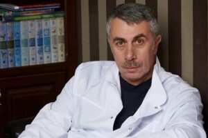 Комаровский рассказал, когда обычный кашель становится крайне опасным