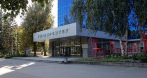 Днепровский университет может перейти на дистанционное обучение:  не хватает вакцинированных  преподавателей