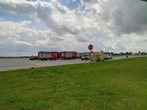 Самолет из Кипра совершил аварийную посадку во Львове (Фото)