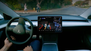 Автопилот Tesla научился распознавать автомобили экстренных служб