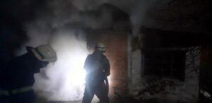 В Марганце горел частный дом: погибла 64-летняя хозяйка