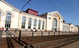 В Украине на железнодорожных вокзалах появились пункты вакцинации и экспресс-тестирования