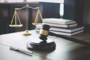 В Украине планируют ужесточить наказания за подделку COVID-сертификатов