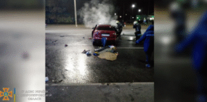 В Кривом Роге автомобиль влетел в столб и загорелся: есть погибшие