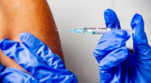 Сколько длится эффект после вакцинации: ответ экспертов
