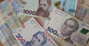 В Днепре продают спорткомплекс с бассейном за 4 миллиона гривен