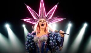 Оля Полякова покидает сцену с шоу “Королева ночи”