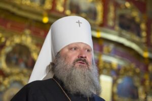 В Киево-Печерской лавре монахи напали на журналиста: полиция открыла уголовное дело (Видео)