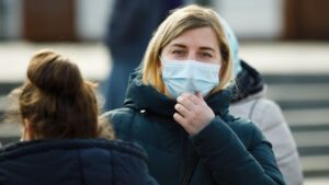 В Украине изменились ограничения в карантинных зонах: решение Кабмина