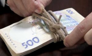На Херсонщине рэкетиры требовали от фермера более миллиона гривен, угрожая его семье
