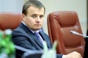 Бывшего министра энергетики Украины подозревают в содействии террористам