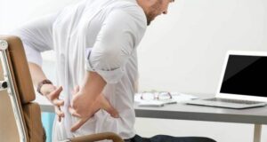 Ученые рассказали, как снизить вред от сидячей работы