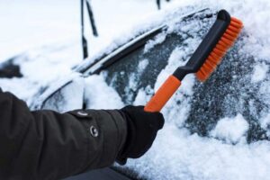 Как ухаживать за кузовом автомобиля зимой