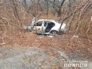 Детали разбросаны по дороге: на трассе под Днепром случилось смертельное ДТП