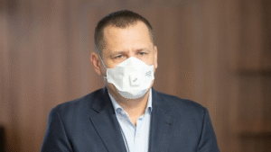 “Не буду состязаться с ничтожествами в словесных перепалках”:  мэр Днепра написал заявление на Краснова