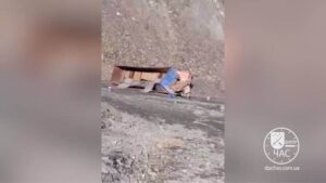 В Кривом Роге в карьере СевГОКа перевернулся грузовик