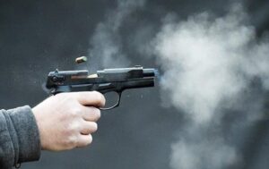 Конфликт из-за некачественного ремонта: в Киеве подстрелили местного жителя (Фото)