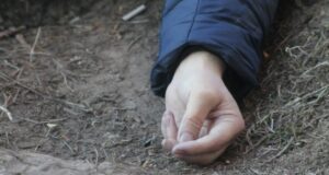 Упал и умер: в Днепре внезапно скончался мужчина