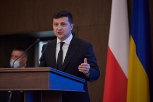 Зеленский назвал единственную возможную реакцию Украины на риск российского вторжения