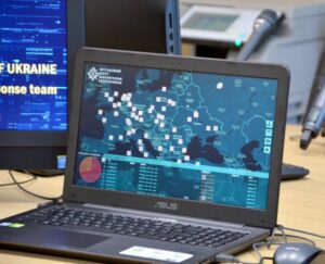 Майнинг-ферма, армия ботов и кражи из госбюджета: в управлении СБУ на Днепропетровщине отчитались о раскрытых киберпреступлениях в 2021 году