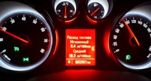 Водителям рассказали, на сколько растет потребление топлива в авто зимой