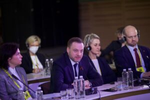 Глава МВД рассказал, когда в Украине заработает электронный реестр оружия