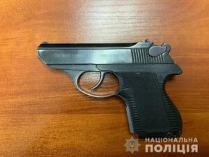 Драка со стрельбой: в магазине Запорожья произошел конфликт из-за маски (Фото)