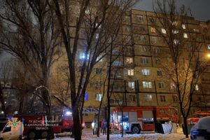 В Днепре на Победе горела квартира в многоэтажке (Фото, видео)