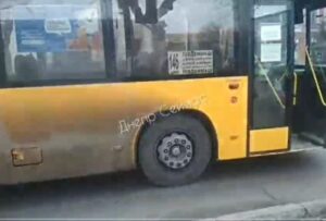 На проспекте Ивана Мазепы задымился автобус (Видео)
