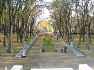 В Днепре демонтировали бюсты русским адмиралам