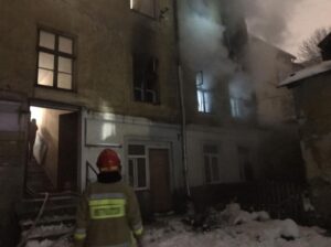 Во Львове произошел взрыв в трехэтажном доме: есть пострадавшие (Фото, видео)