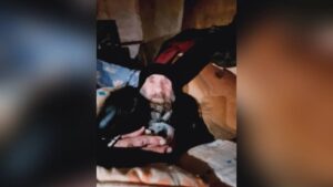 Жители Никополя спасали дедушку, который выживал без газа и теплых вещей