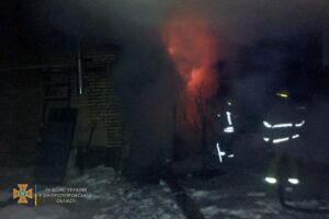 В Никопольском районе пожар в летней кухне унес жизнь мужчины
