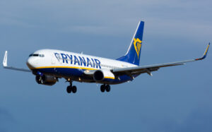 Лоукостер Ryanair запустит новые маршруты из Украины: стоимость билетов и дата