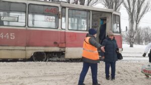 В Кривом Роге у трамвая во время движения отказали тормоза