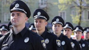Украинским правоохранителям повысят зарплату: заявление главы Нацполиции