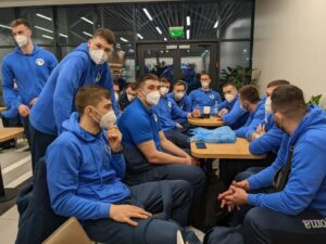 Сборная Украины по гандболу не смогла вылететь в Вену