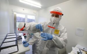 Ученые обнаружили новый симптом “Омикрона”