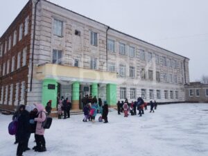 “Умрут тысячи детей”: в Кривом Роге проверяют сообщение о минировании школ