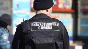 “Я устал ждать”: в Днепре сообщили о минировании всех школ