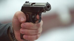 В Днепре мужчины поругались из-за любви: дошло до стрельбы